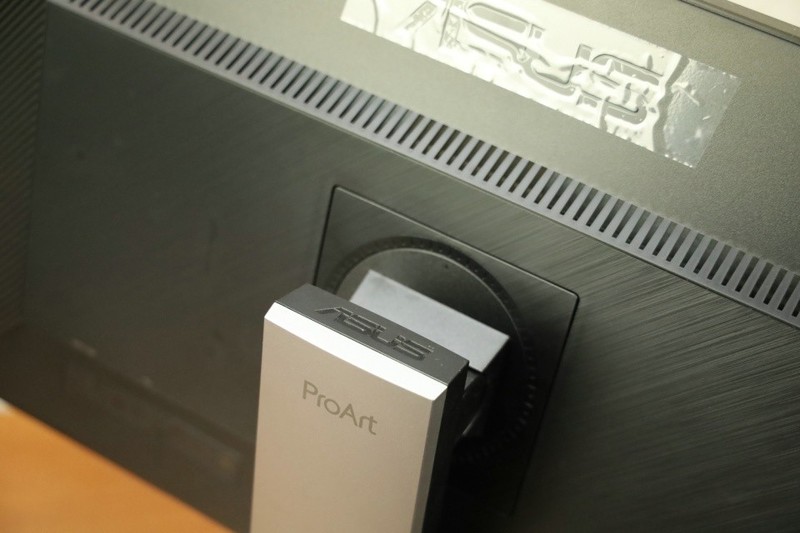 色彩丰富精准度高 消费级专业显示器华硕ProArt PA278QV测评体验