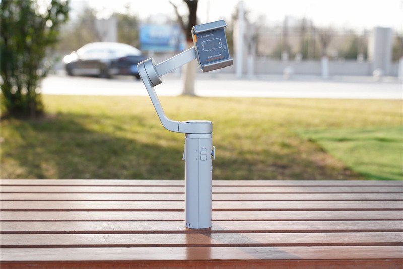 Capture π评测: 抖音APP也能追踪的折叠手机云台