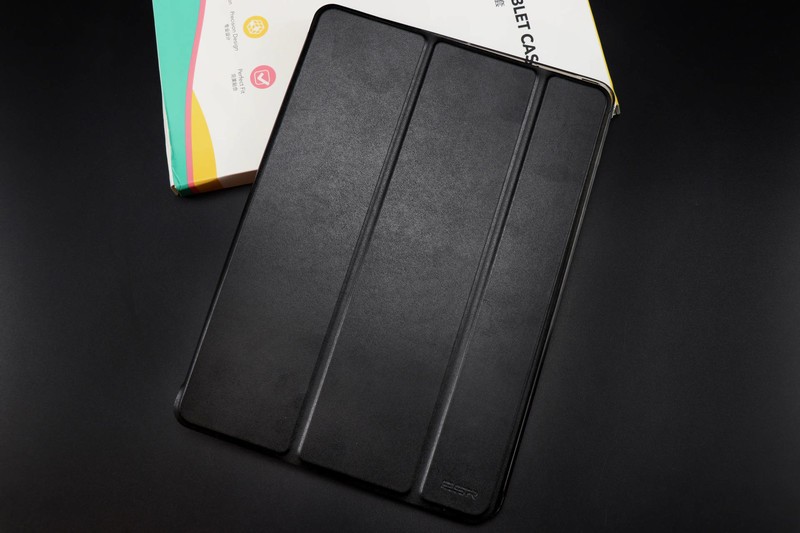 亿色ipad平板膜，保护套：手感好，使用方便