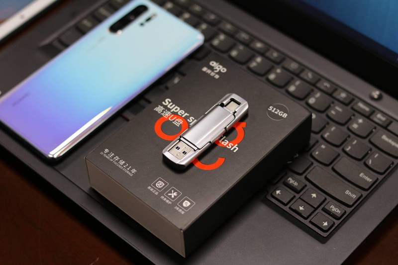 USSD高速固态U盘评测，解决职场痛点问题，1GB数据传输只需2秒