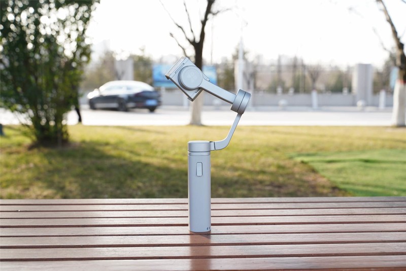 Capture π评测: 抖音APP也能追踪的折叠手机云台