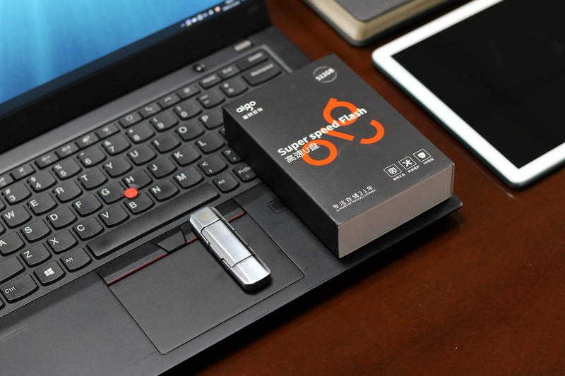 USSD高速固态U盘评测，解决职场痛点问题，1GB数据传输只需2秒