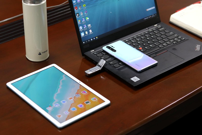 USSD高速固态U盘评测，解决职场痛点问题，1GB数据传输只需2秒