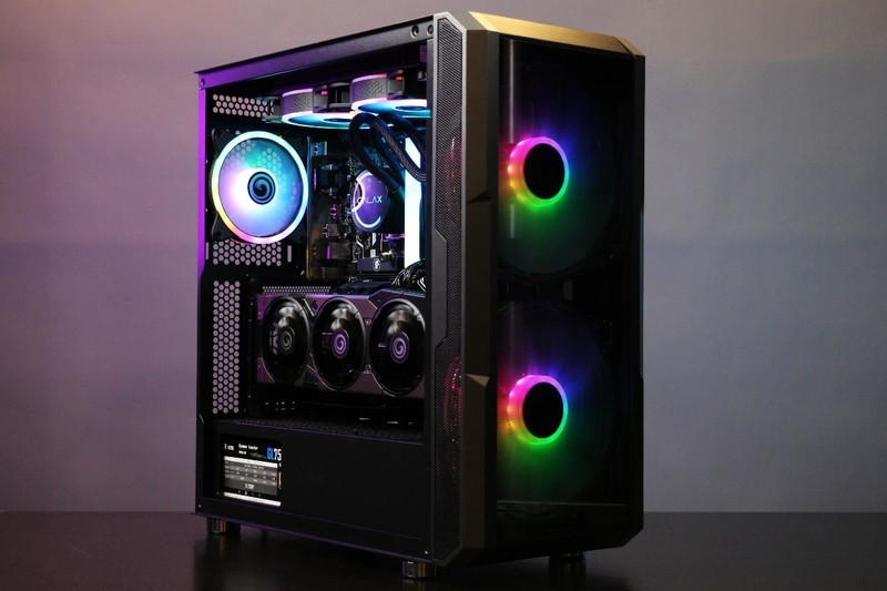 影驰全家桶 | 明明可以单挑，偏偏要组团出战！