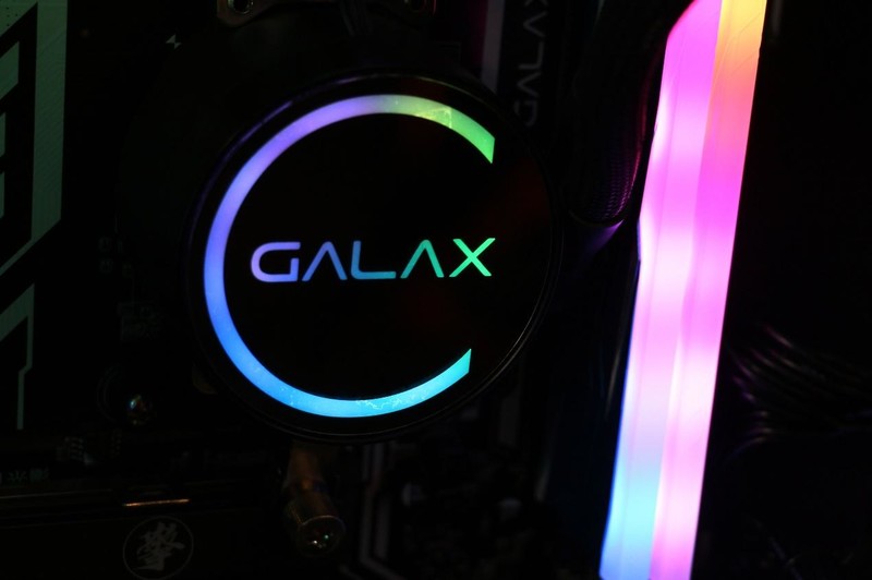 影驰全家桶 | 明明可以单挑，偏偏要组团出战！