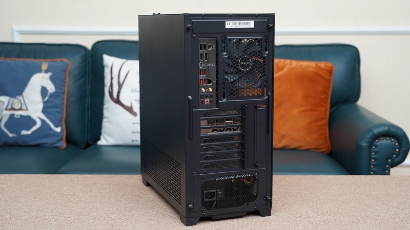 赛博朋克2077来袭，RTX3060Ti打造的万元神机效果究竟如何？