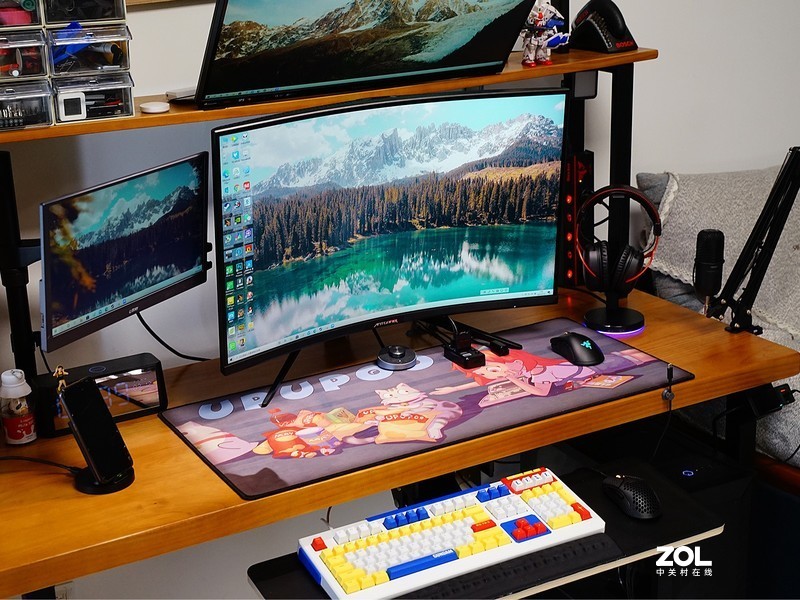 不折腾不快乐，再玩各种桌面好物，显示器、键鼠、耳机、充电器等等全都有