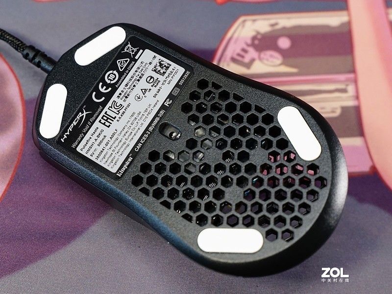 不折腾不快乐，再玩各种桌面好物，显示器、键鼠、耳机、充电器等等全都有