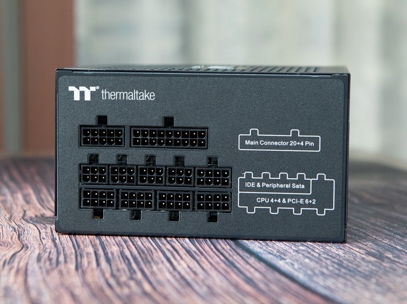 稳定高能效，极致性价比——Tt钢影650W白金全模组电源