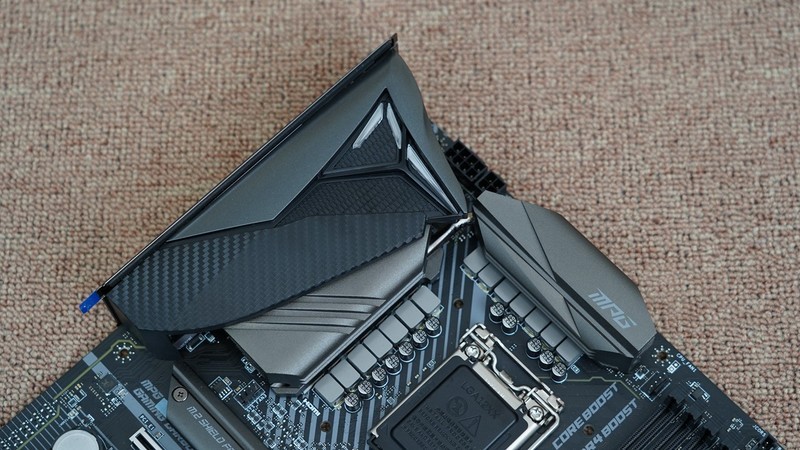 赛博朋克2077来袭，RTX3060Ti打造的万元神机效果究竟如何？