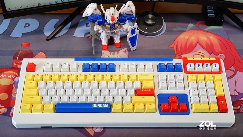 不折腾不快乐，再玩各种桌面好物，显示器、键鼠、耳机、充电器等等全都有