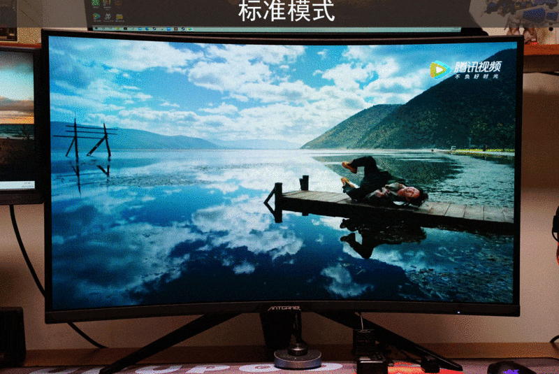 不折腾不快乐，再玩各种桌面好物，显示器、键鼠、耳机、充电器等等全都有