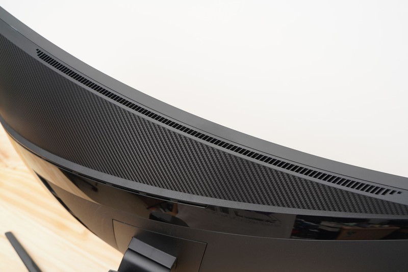 大屏沉浸就是爽 微星月神Optix MPG343CQR体验