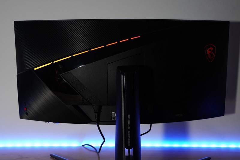 大屏沉浸就是爽 微星月神Optix MPG343CQR体验