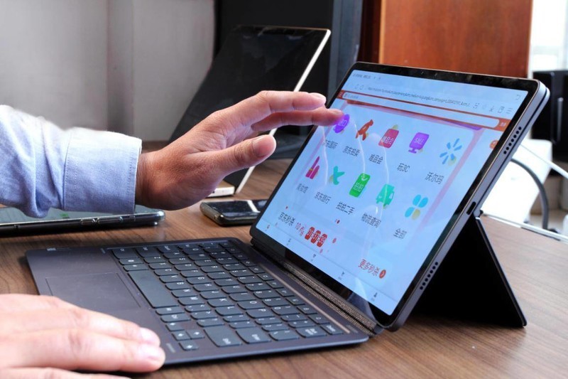 联想小新PadPro开箱评测，学习办公娱乐游戏，你想要的都有