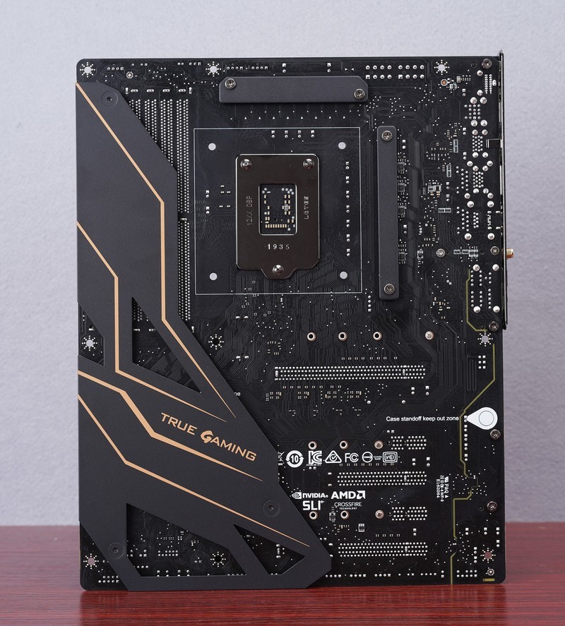 最强核显与RTX2080Ti差距到底有多大？