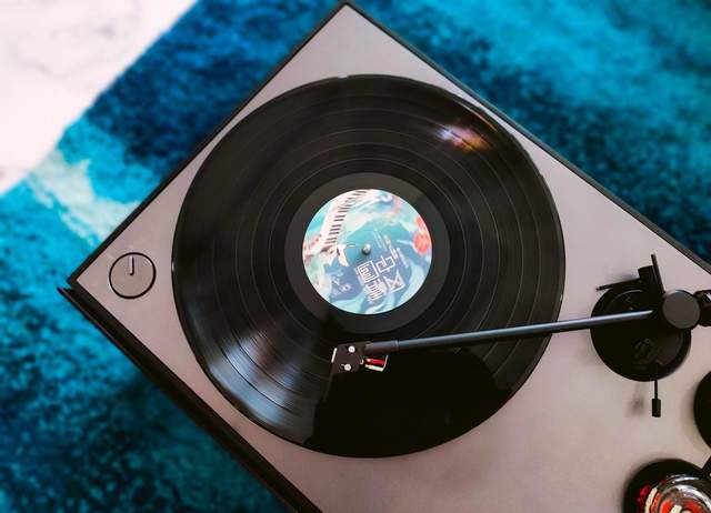 黑胶+电子管绝配组合，HYM-RAYS黑胶电子管音响评测