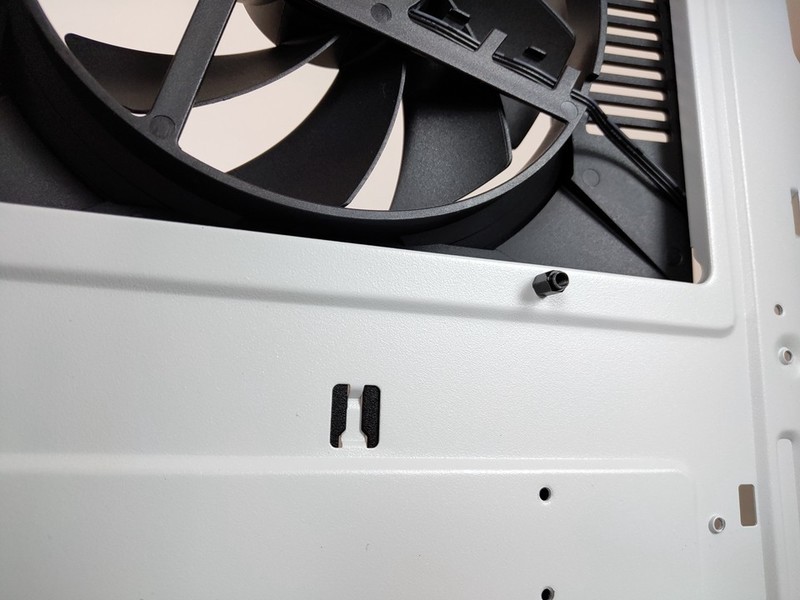 散热与众不同、颜值出色：GAMEMAX游戏帝国 布洛芬C3 COC架构 白粉色机箱 上手体验