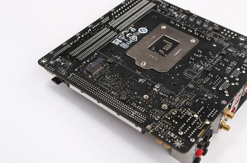 被RTX3060mini显卡种草之后，从杂物堆里翻出陈年的Z390i攒个机