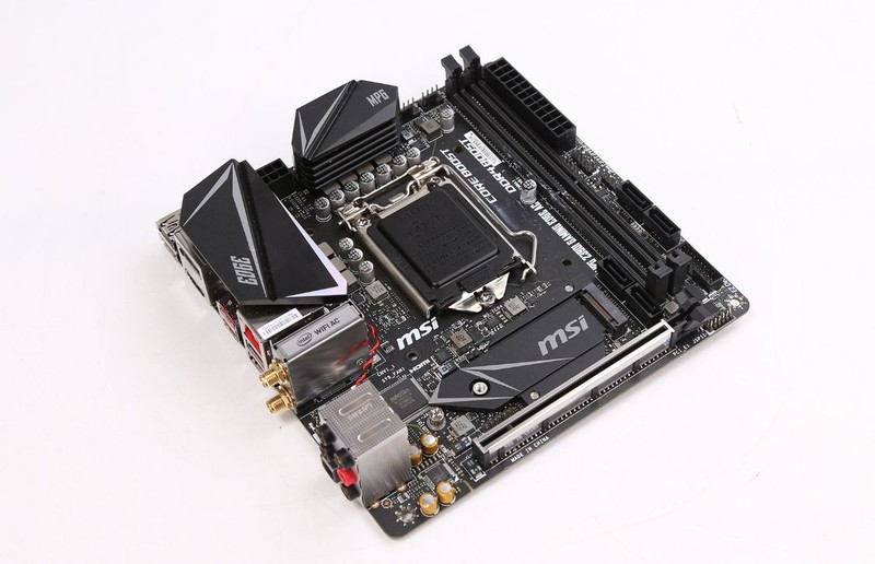 被RTX3060mini显卡种草之后，从杂物堆里翻出陈年的Z390i攒个机