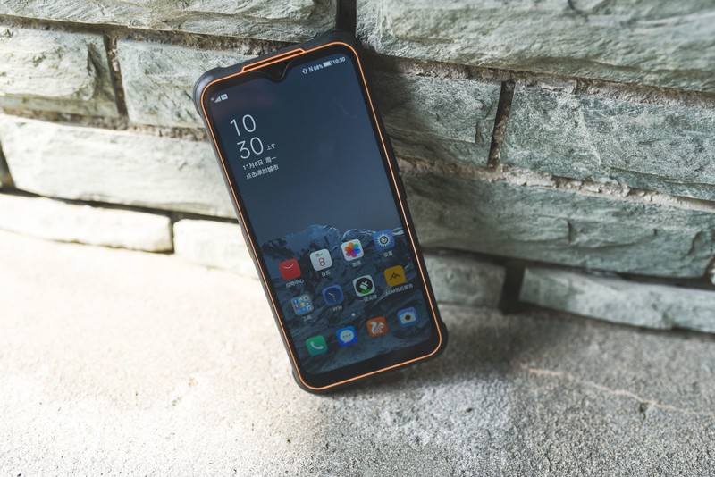 超低温电池+热成像+红外夜视，三项硬核功能，AGM G1系列手机玩明白了