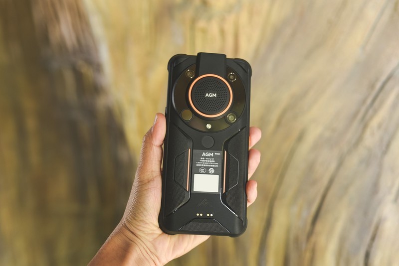 超低温电池+热成像+红外夜视，三项硬核功能，AGM G1系列手机玩明白了