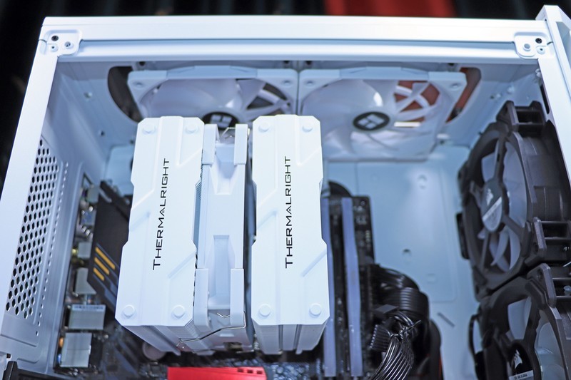 哈？3060还能玩游戏？AU+N卡的组合强吗？