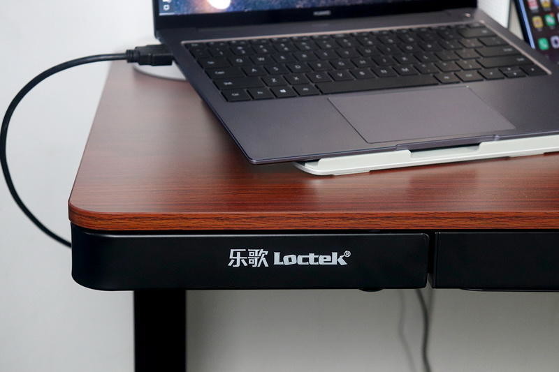 是时候换掉你的旧书桌了！乐歌E5M电动升降桌，坐立换姿不疲劳