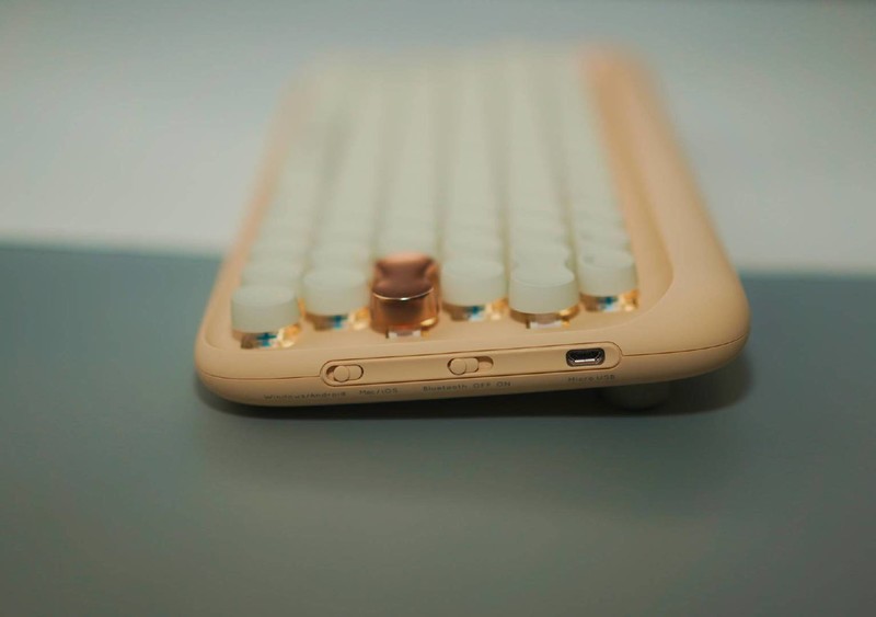 送上洛斐无线蓝牙键盘鼠标套装，追上女神