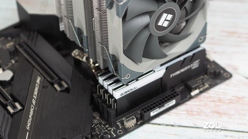 体验AGHP热管新工艺，体积变小了，但更强了—利民PA 120 绝双刺客 风冷简测