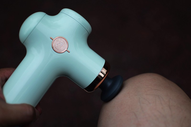 肌肉放松.舒筋活血 野小兽筋膜枪