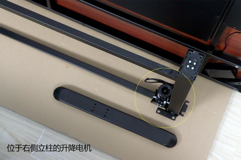 是时候换掉你的旧书桌了！乐歌E5M电动升降桌，坐立换姿不疲劳