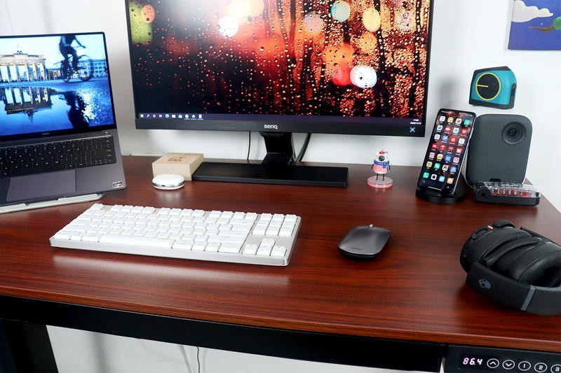 是时候换掉你的旧书桌了！乐歌E5M电动升降桌，坐立换姿不疲劳