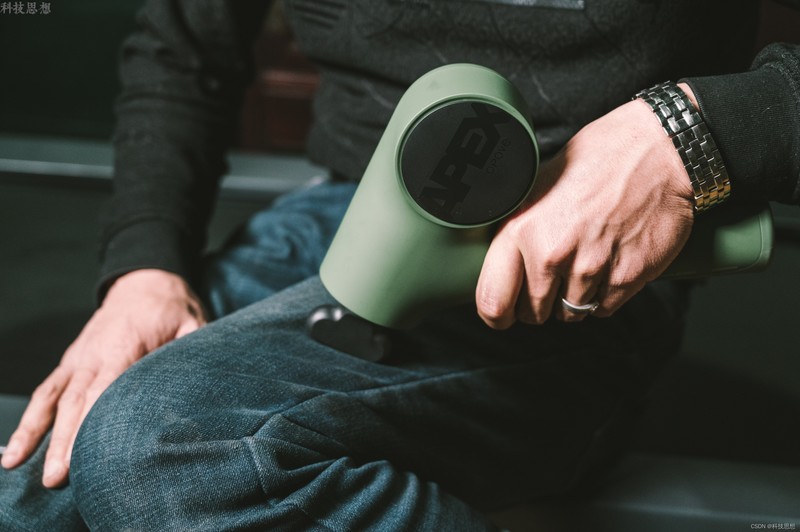 强劲推力配上刚猛转速，真是个运动护理好手，OPOVE APEX筋膜枪体验