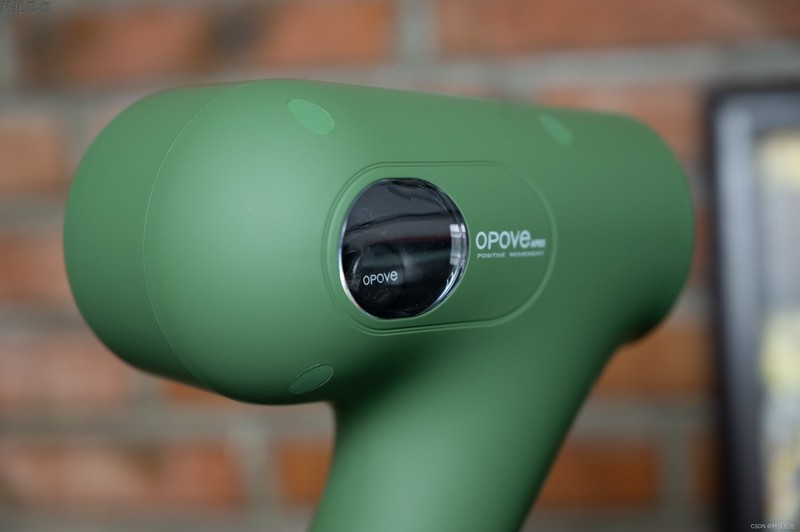 强劲推力配上刚猛转速，真是个运动护理好手，OPOVE APEX筋膜枪体验