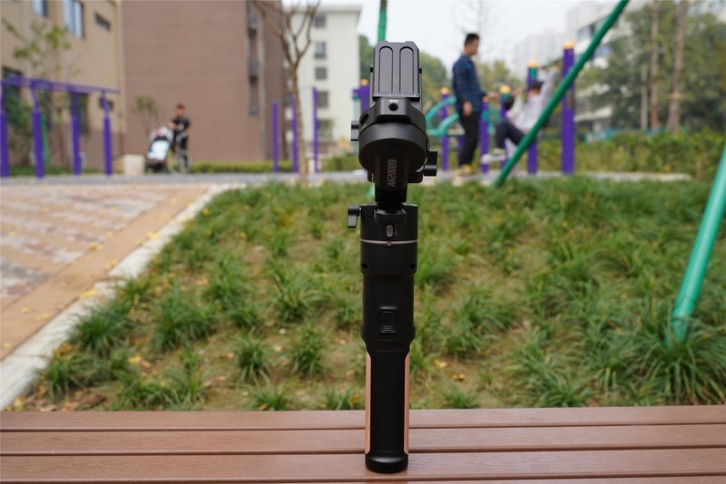 新手拍视频选对不选贵，飞宇AK2000C三轴微单稳定器评测