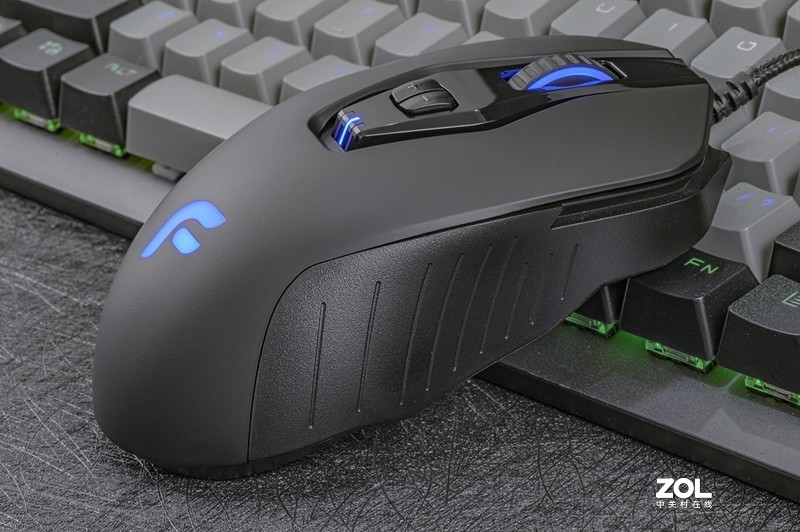 LPL激战之际，再谈右手鼠标和对称鼠标