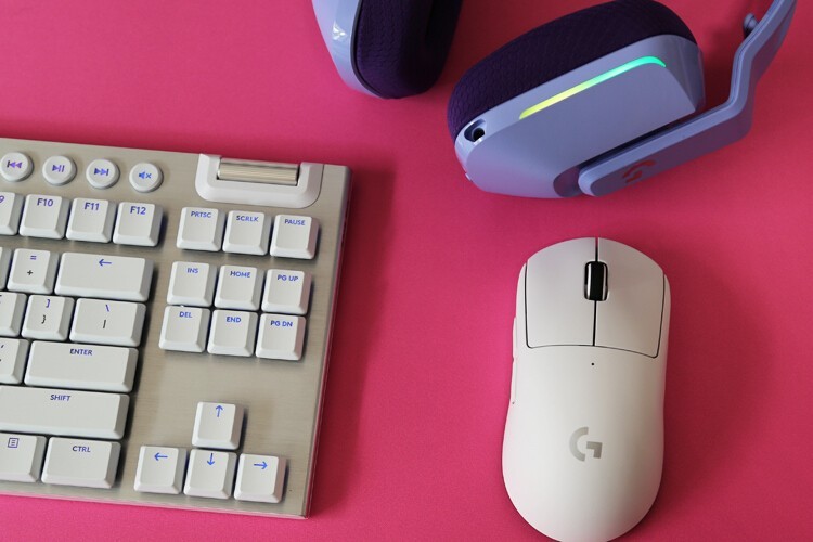 【梦想无线桌面】外设教皇：罗技PRO X superlight轻量化鼠标 G913tkl白色机械键盘