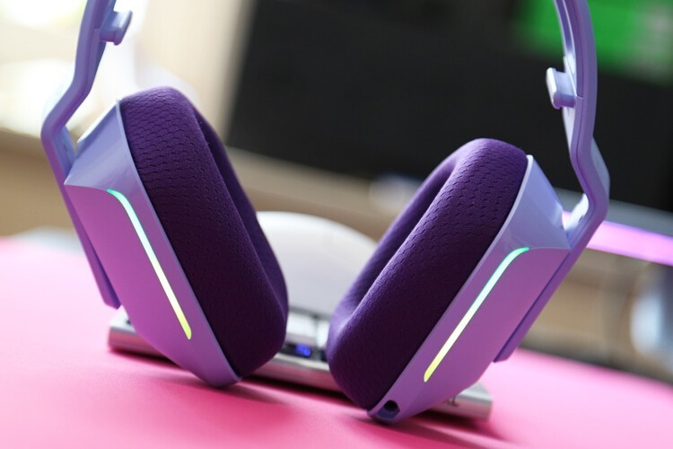 【梦想无线桌面】外设教皇：罗技PRO X superlight轻量化鼠标 G913tkl白色机械键盘