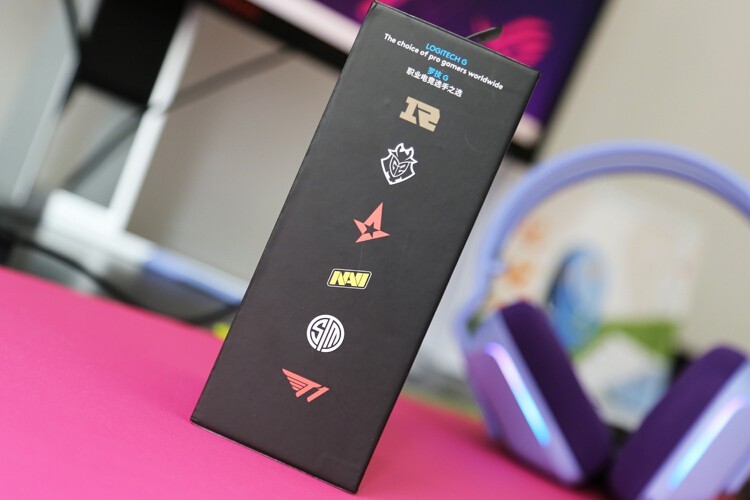 【梦想无线桌面】外设教皇：罗技PRO X superlight轻量化鼠标 G913tkl白色机械键盘