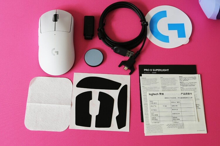 【梦想无线桌面】外设教皇：罗技PRO X superlight轻量化鼠标 G913tkl白色机械键盘