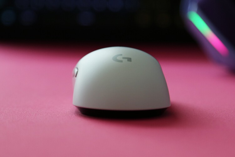 【梦想无线桌面】外设教皇：罗技PRO X superlight轻量化鼠标 G913tkl白色机械键盘