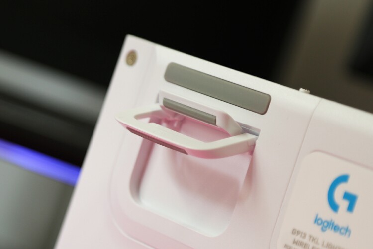 【梦想无线桌面】外设教皇：罗技PRO X superlight轻量化鼠标 G913tkl白色机械键盘