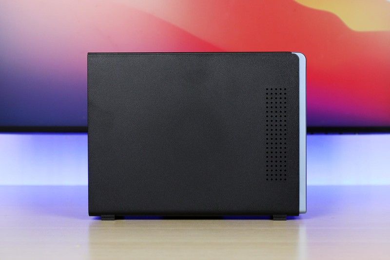 英特尔N5105、双M.2 SSD插槽，性能飙升，威联通TS-264C上手体验