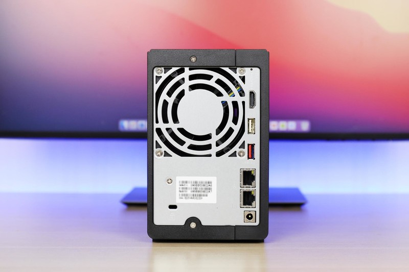 英特尔N5105、双M.2 SSD插槽，性能飙升，威联通TS-264C上手体验