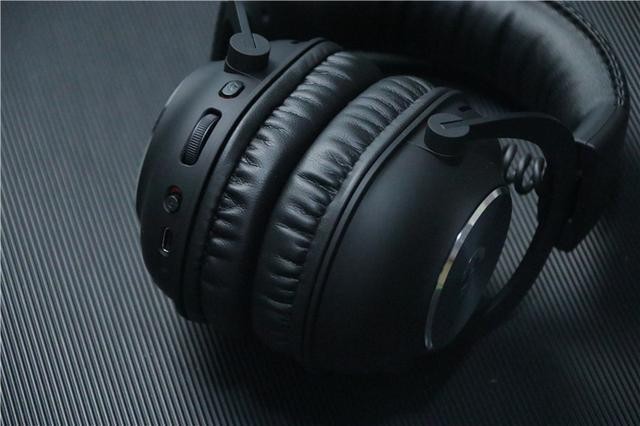 罗技新品！麦克风这样玩很新鲜！无线G Pro X游戏耳机体验