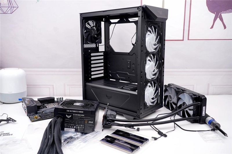 华硕TUF全家福来袭，B460M-PRO领衔众兄弟出战