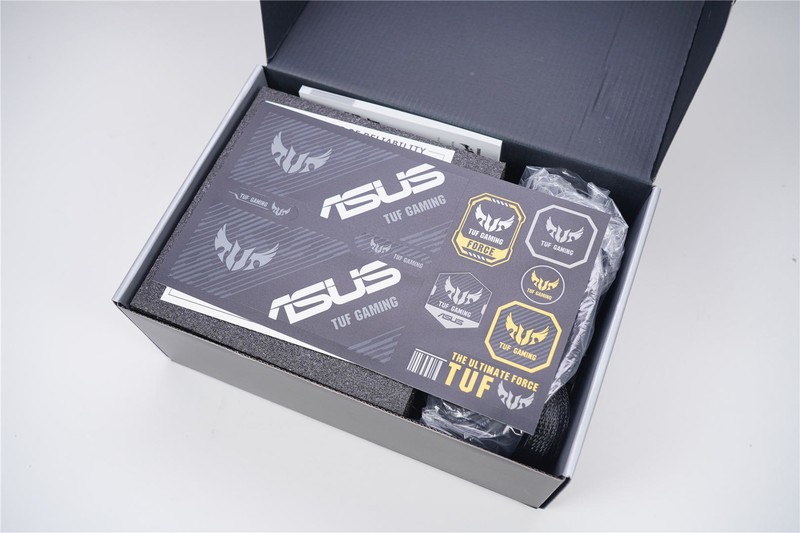 华硕TUF全家福来袭，B460M-PRO领衔众兄弟出战