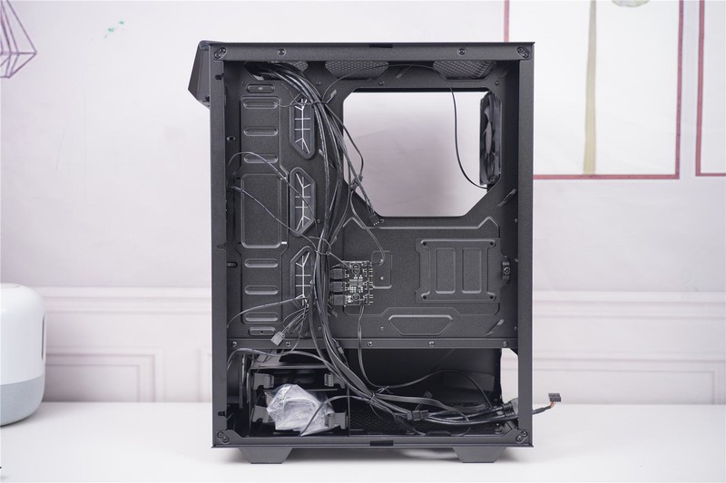 华硕TUF全家福来袭，B460M-PRO领衔众兄弟出战