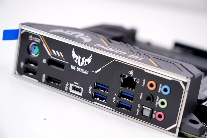 华硕TUF全家福来袭，B460M-PRO领衔众兄弟出战